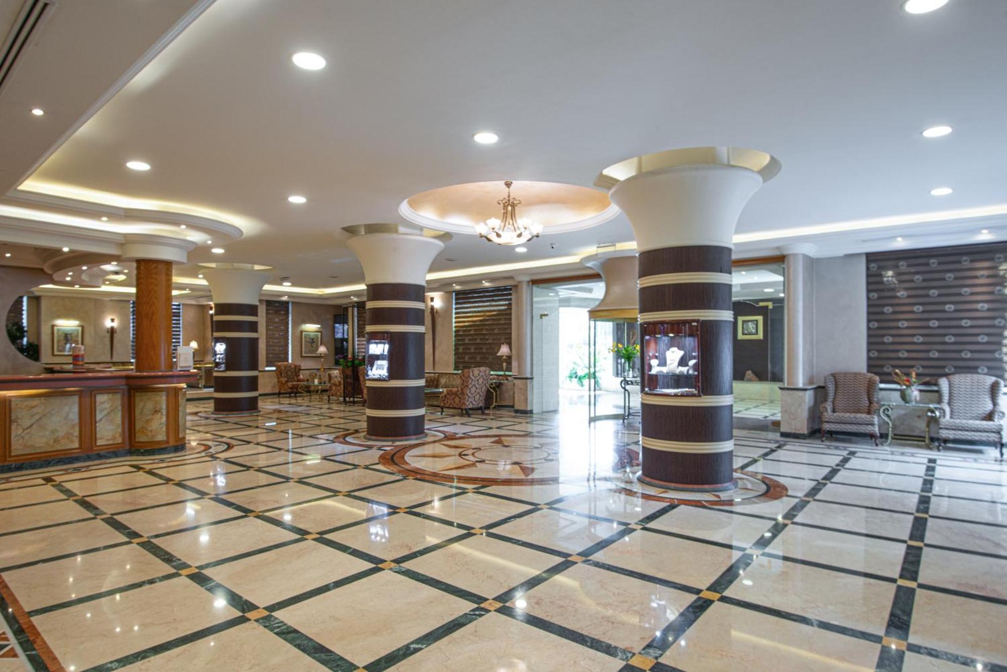 Bristol Hotel Amman Eksteriør bilde Lobby